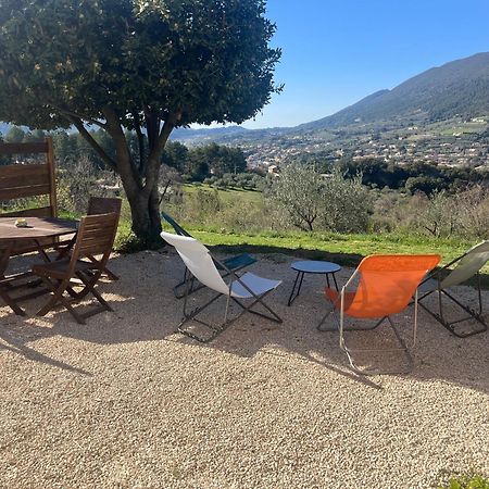 Cabanon Entoure De Montagnes Et D'Oliviers Βίλα Nyons Εξωτερικό φωτογραφία