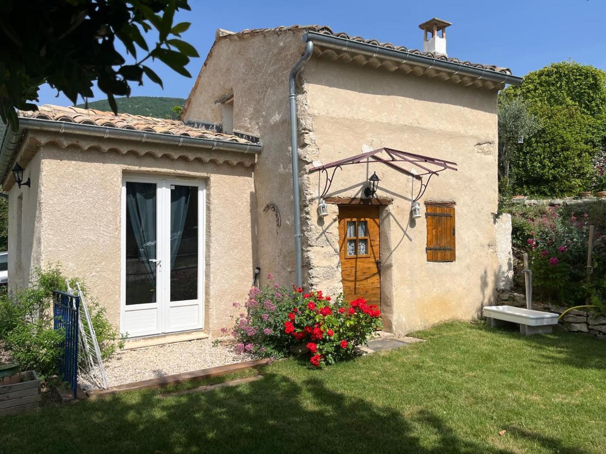 Cabanon Entoure De Montagnes Et D'Oliviers Βίλα Nyons Εξωτερικό φωτογραφία