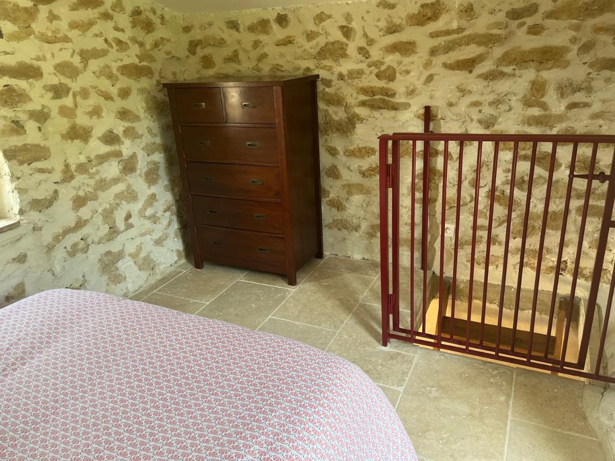 Cabanon Entoure De Montagnes Et D'Oliviers Βίλα Nyons Εξωτερικό φωτογραφία