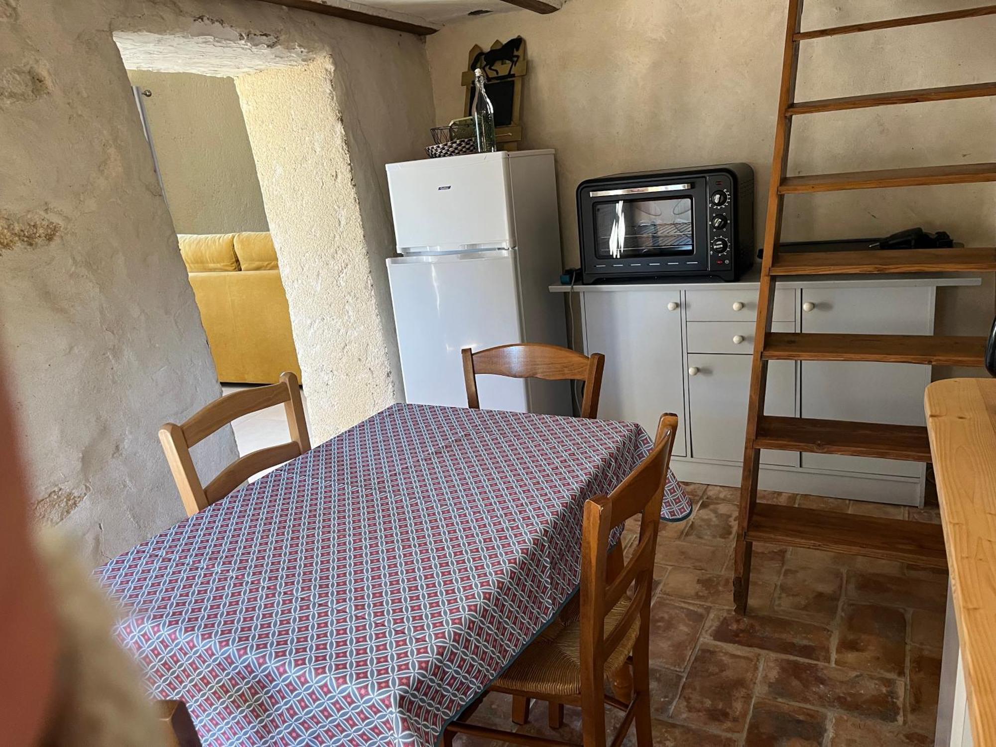 Cabanon Entoure De Montagnes Et D'Oliviers Βίλα Nyons Εξωτερικό φωτογραφία