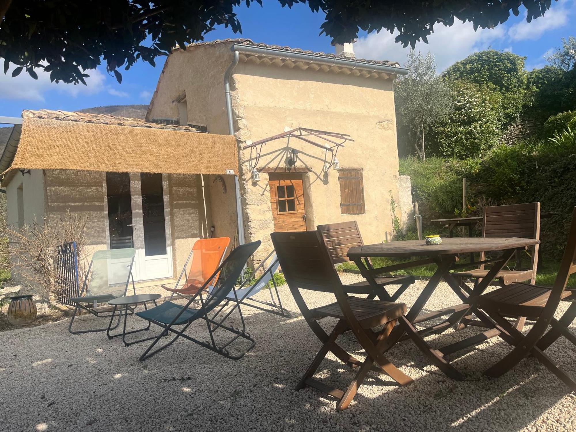 Cabanon Entoure De Montagnes Et D'Oliviers Βίλα Nyons Εξωτερικό φωτογραφία